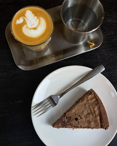 LATE. Specialty Coffee & co working photo 2